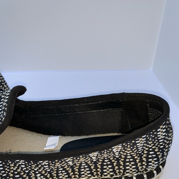 Universal Threads Espadrille - Picture 5 of 6